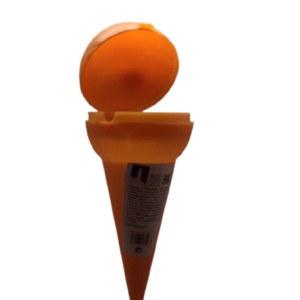 Tragbarer orangefarbener Aschenbecher